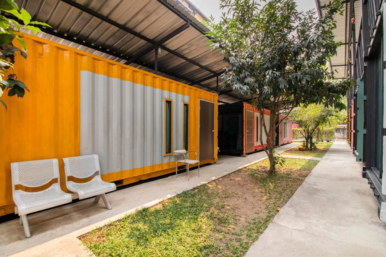 Oyo 673 Nice Sleep Box Hotel Chiang Mai Eksteriør billede